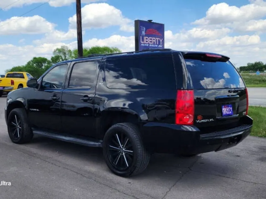 2013 Gmc Yukon XL SLT photo 1