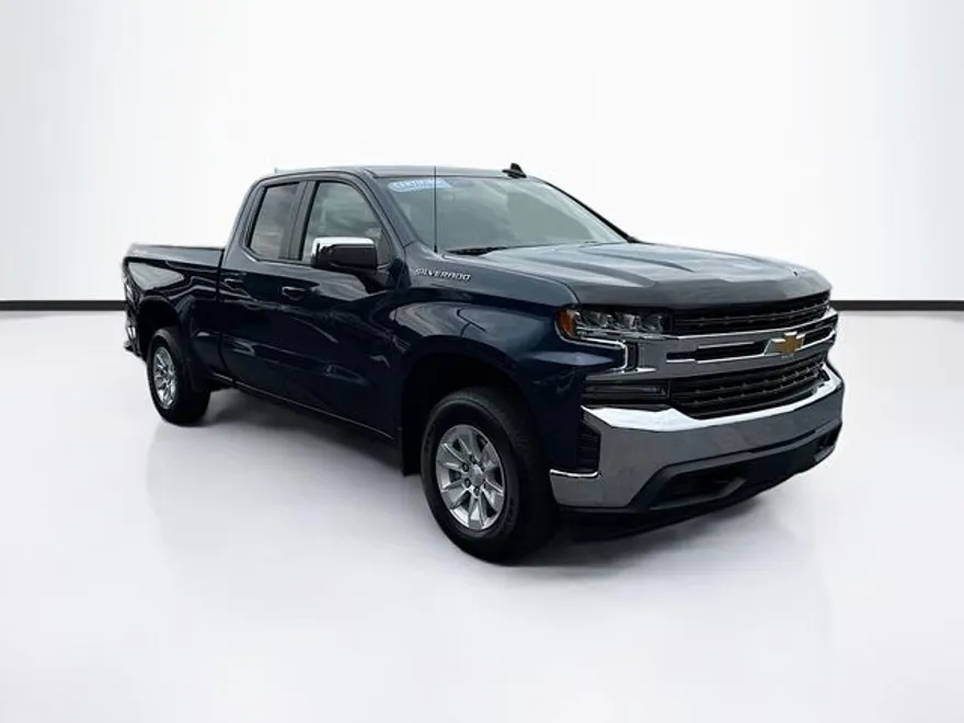 2022 Chevrolet Silverado 1500 LT photo 1