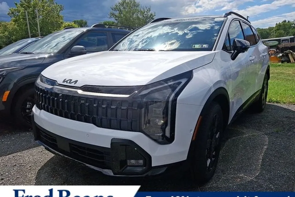 2026 Kia Sportage X-Line photo 1