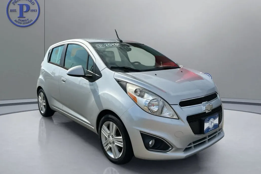 2014 Chevrolet Spark LT photo 1
