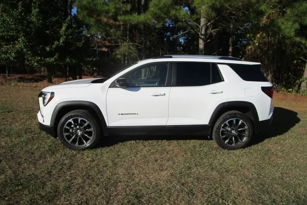 2025 Gmc Terrain Elevation photo 1