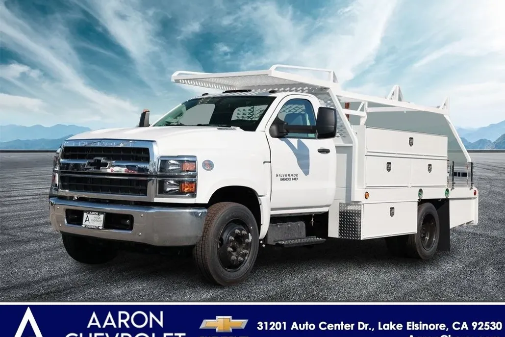 2024 Chevrolet Silverado 5500HD Work Truck photo 1