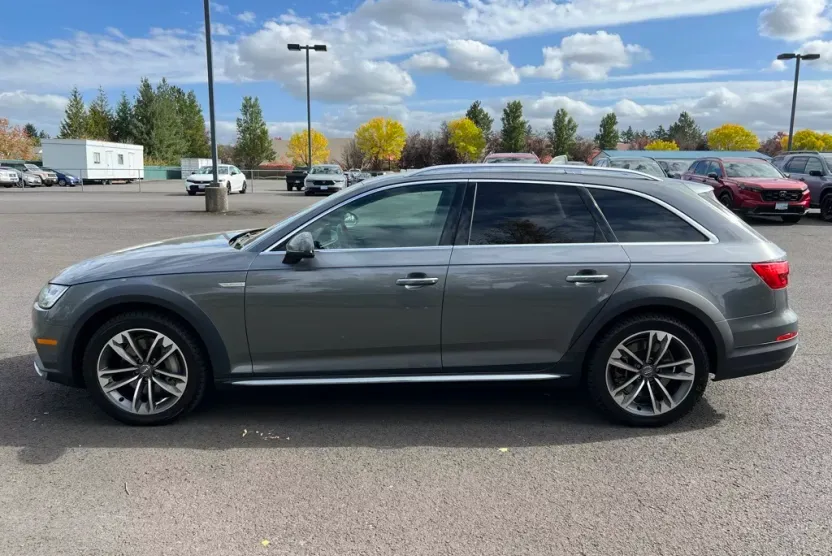 2017 Audi A4 Allroad 2.0T Premium Plus Quattro photo 1