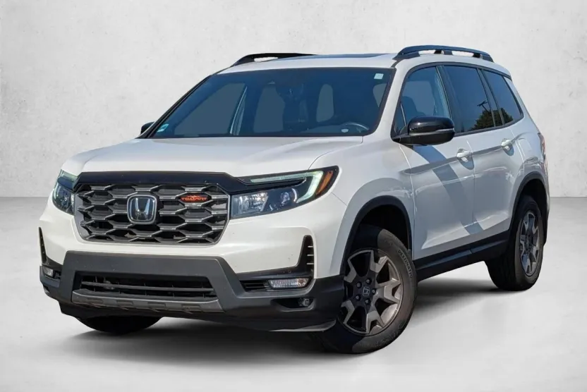 2023 Honda Passport TrailSport photo 1