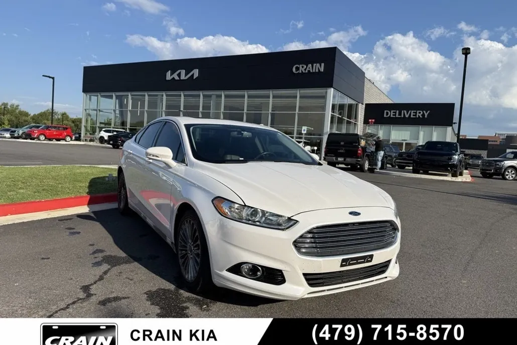 2015 Ford Fusion Titanium photo 1