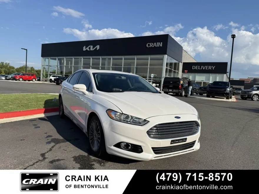 2015 Ford Fusion Titanium photo 1