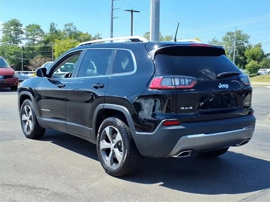 2019 Jeep Cherokee Limited photo 1
