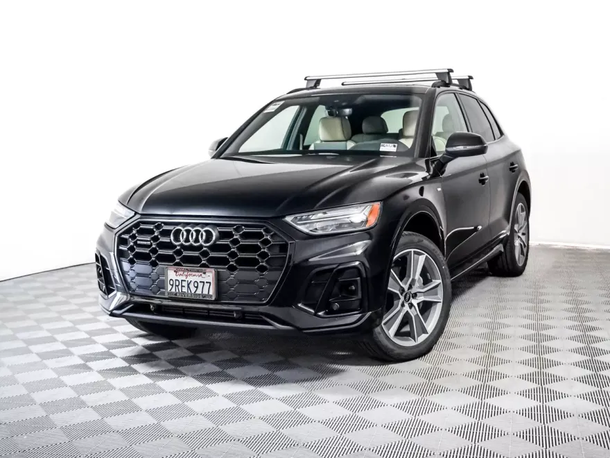 2025 Audi Q5 S line Premium photo 1