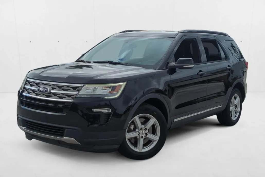 2018 Ford Explorer XLT Sport photo 1