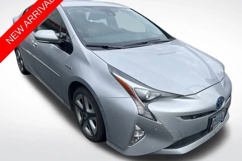 2016 Toyota Prius Four Touring photo 1