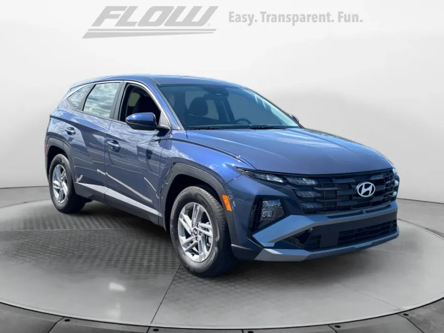 2025 Hyundai Tucson SE photo 1