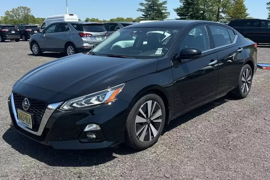 2022 Nissan Altima 2.5 SL photo 1
