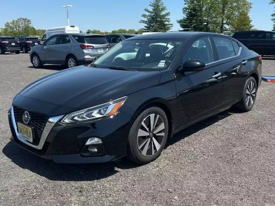 2022 Nissan Altima 2.5 SL photo 1