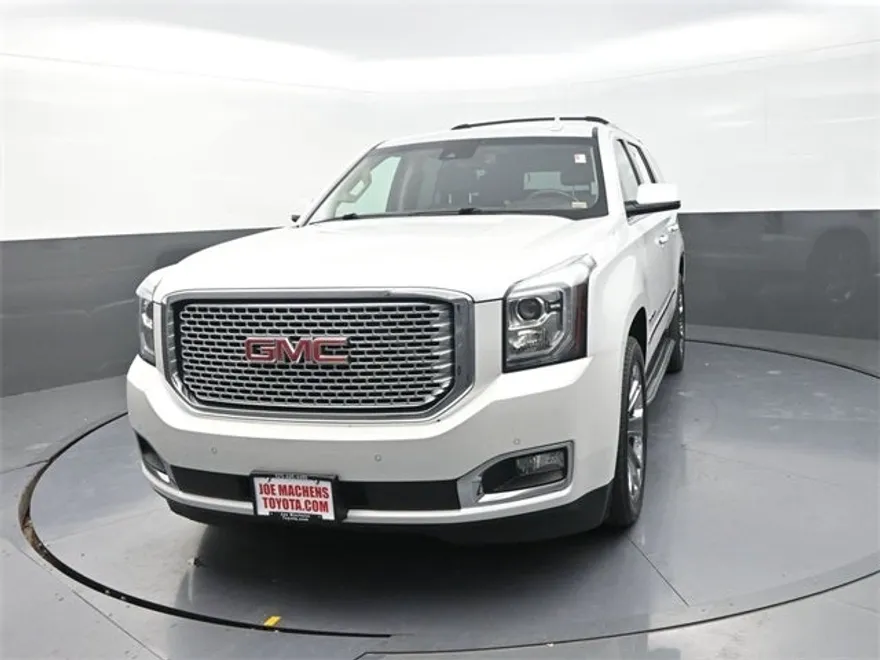 2016 Gmc Yukon Denali photo 1
