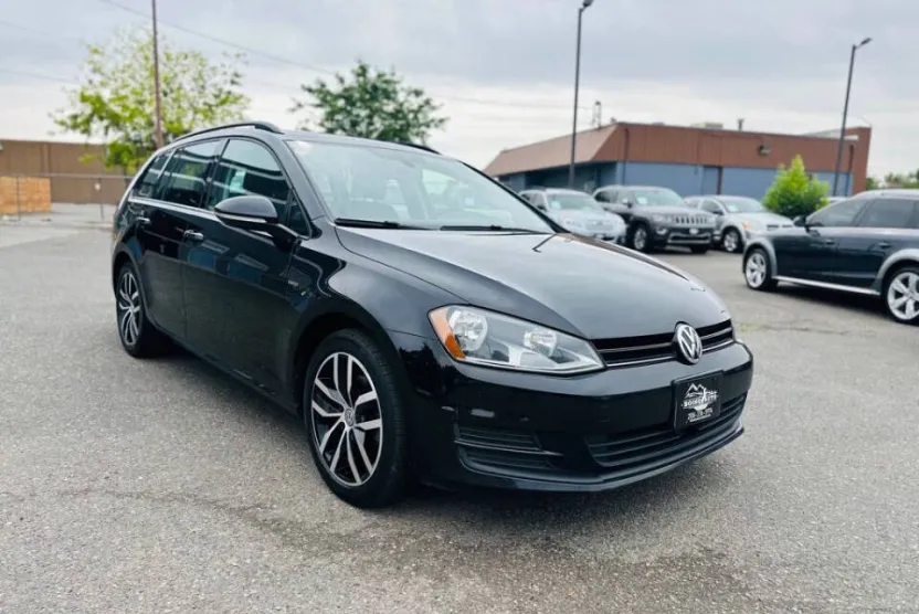 2016 Volkswagen Golf SportWagen TSI Limited TDI SEL photo 1