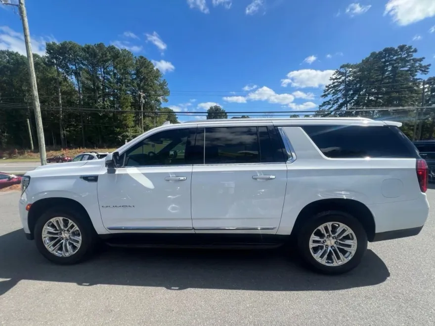 2022 Gmc Yukon XL SLT photo 1
