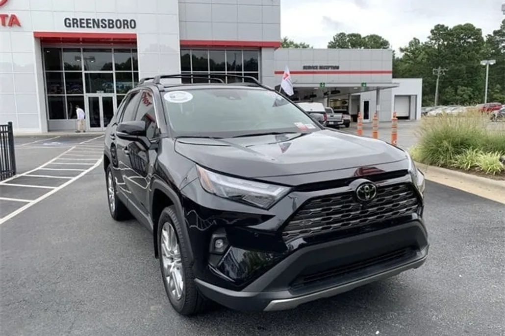 2025 Toyota RAV4 Limited photo 1