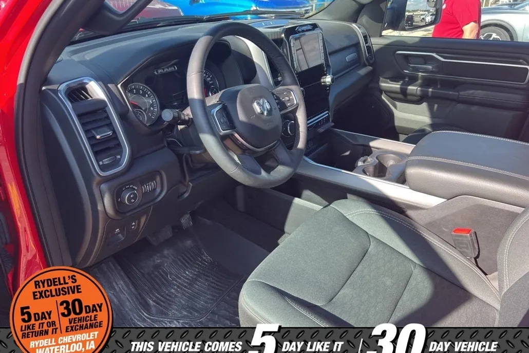 2025 Ram 1500 Big Horn photo 1