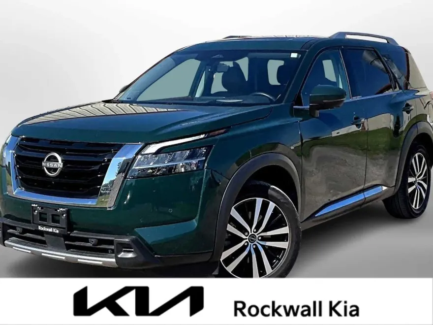 2023 Nissan Pathfinder Platinum photo 1