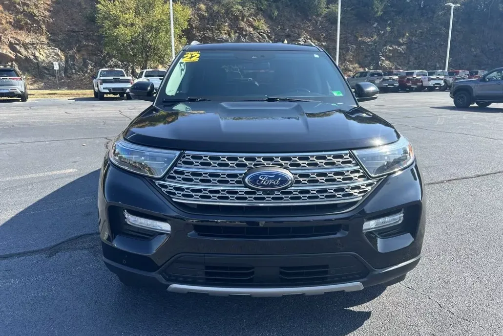 2022 Ford Explorer Limited photo 1