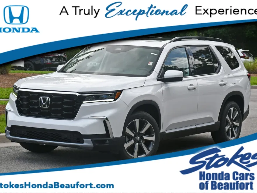 2025 Honda Pilot Touring photo 1