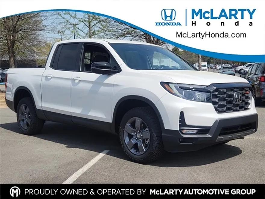 2025 Honda Ridgeline TrailSport photo 1