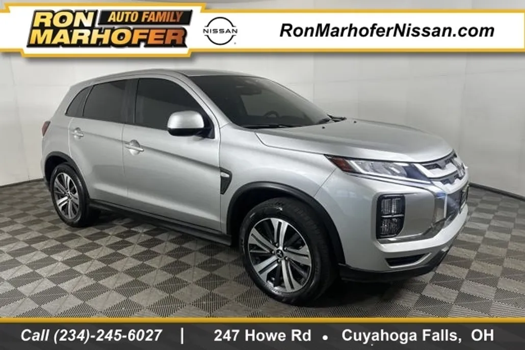 2023 Mitsubishi Outlander Sport ES photo 1