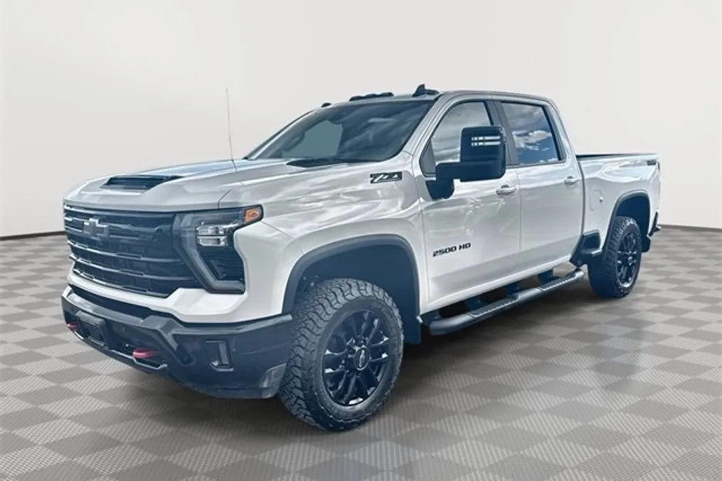 2025 Chevrolet Silverado 2500HD LT photo 1