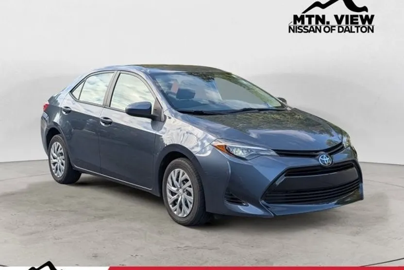 2019 Toyota Corolla L photo 1