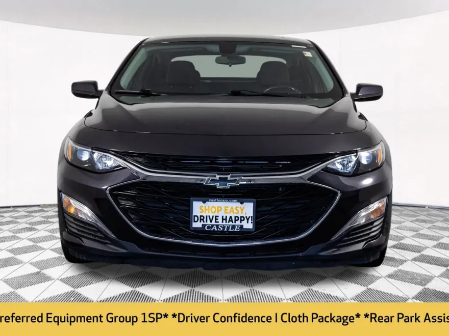 2022 Chevrolet Malibu RS photo 1