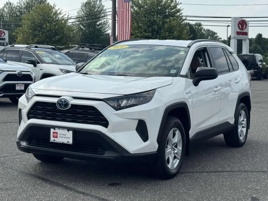 2020 Toyota RAV4 Hybrid LE photo 1