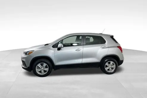 2018 Chevrolet Trax LS photo 2