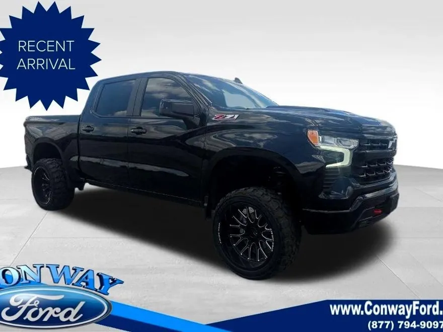 2024 Chevrolet Silverado 1500 LT Trail Boss photo 1