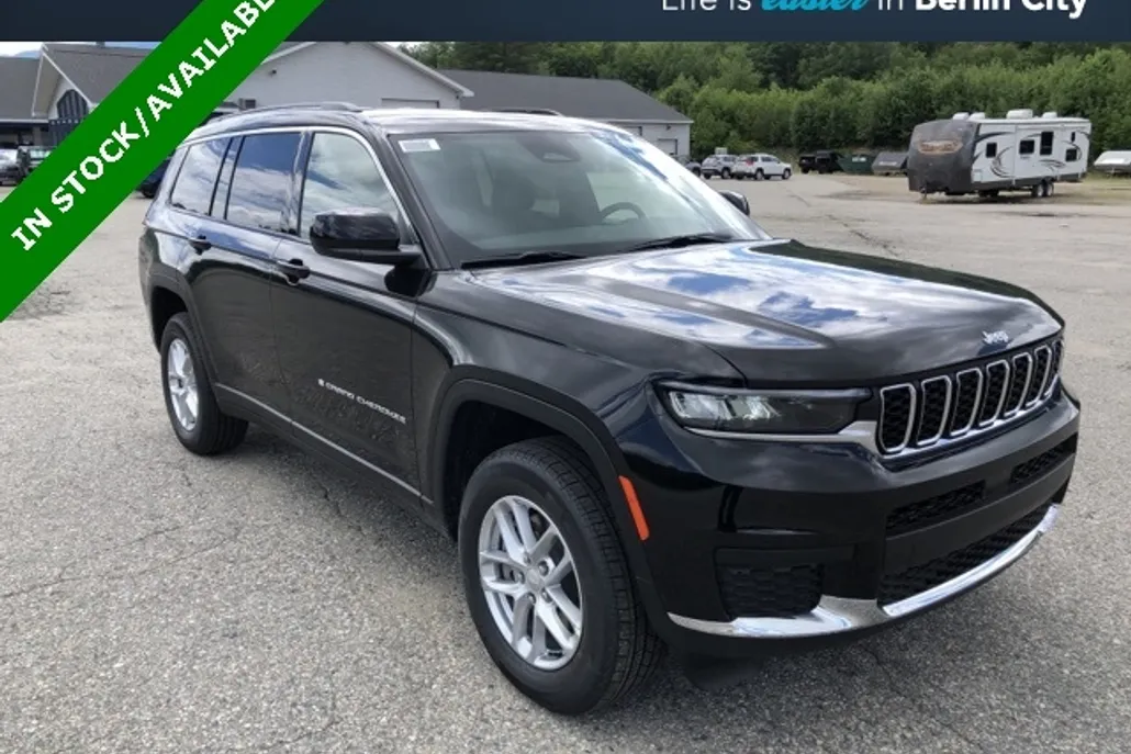 2025 Jeep Grand Cherokee Laredo photo 1