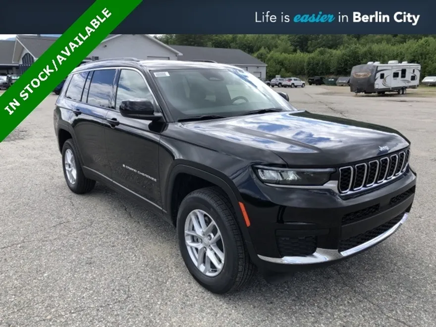 2025 Jeep Grand Cherokee Laredo photo 1