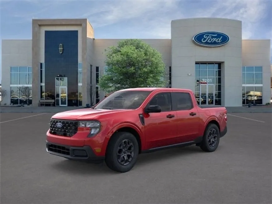 2025 Ford Maverick XLT photo 1