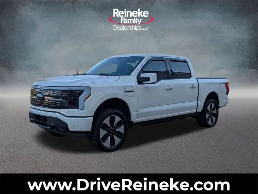2023 Ford F-150 Lightning Platinum photo 1