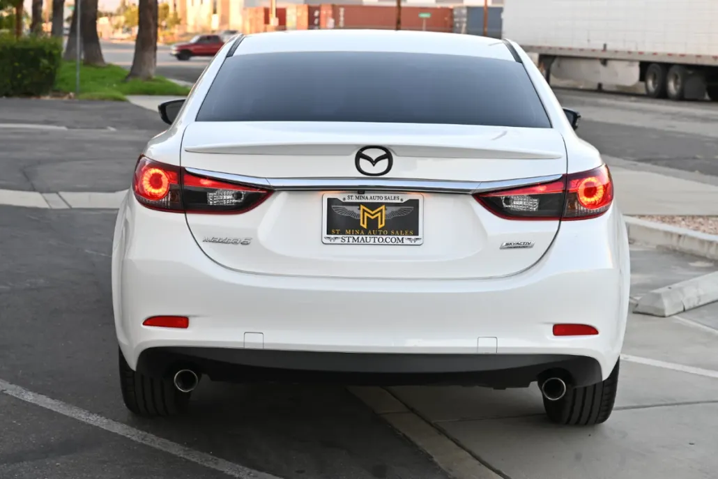 2016 Mazda Mazda6 Touring photo 1
