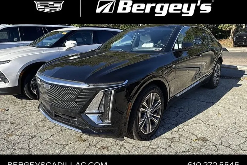 2024 Cadillac Lyriq Luxury photo 1