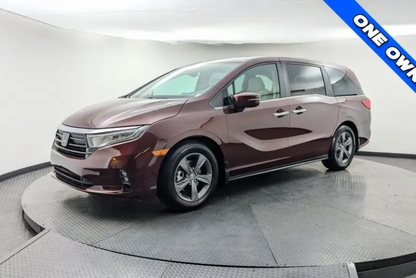 2021 Honda Odyssey EX photo 1