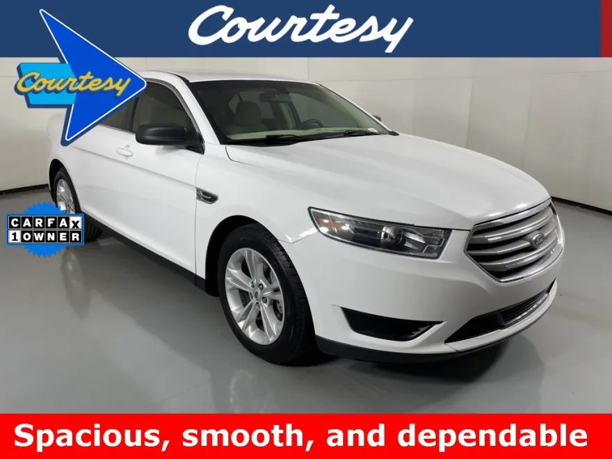 2018 Ford Taurus SE photo 1