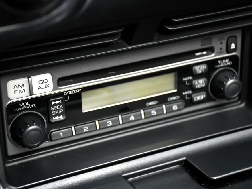 2005 Honda S2000 photo 34