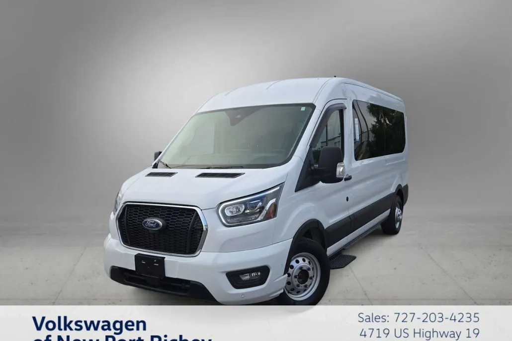 2023 Ford Transit Passenger XLT photo 1