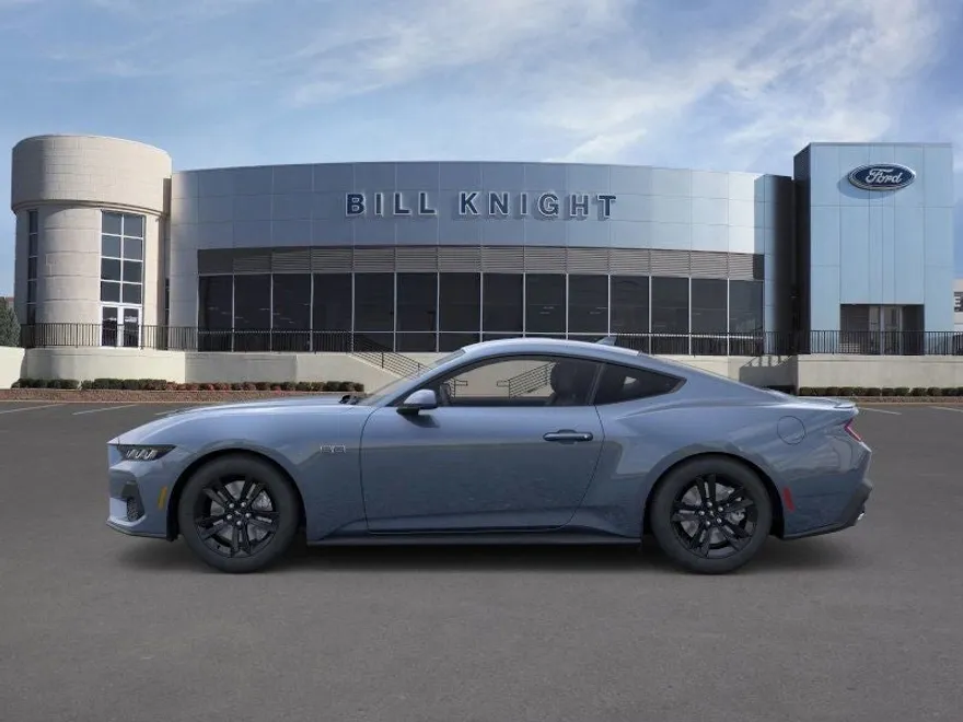 2025 Ford Mustang GT photo 1