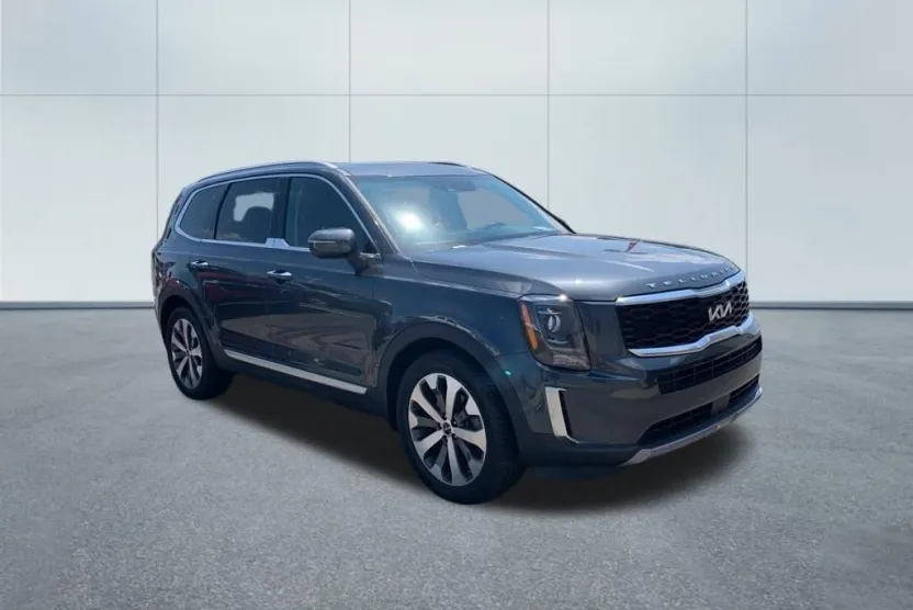 2022 Kia Telluride S photo 1