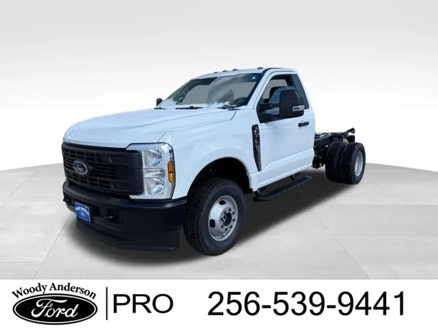 2025 Ford F-350 XL photo 1