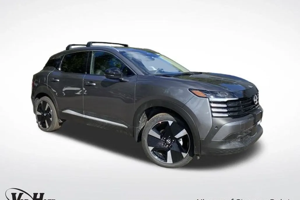 2026 Nissan Kicks SR photo 1