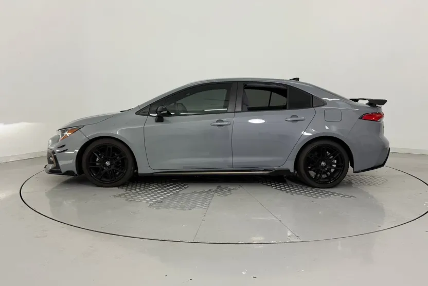 2022 Toyota Corolla SE photo 1