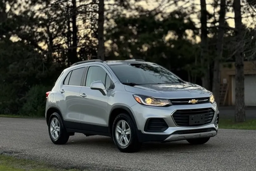 2019 Chevrolet Trax LT photo 1