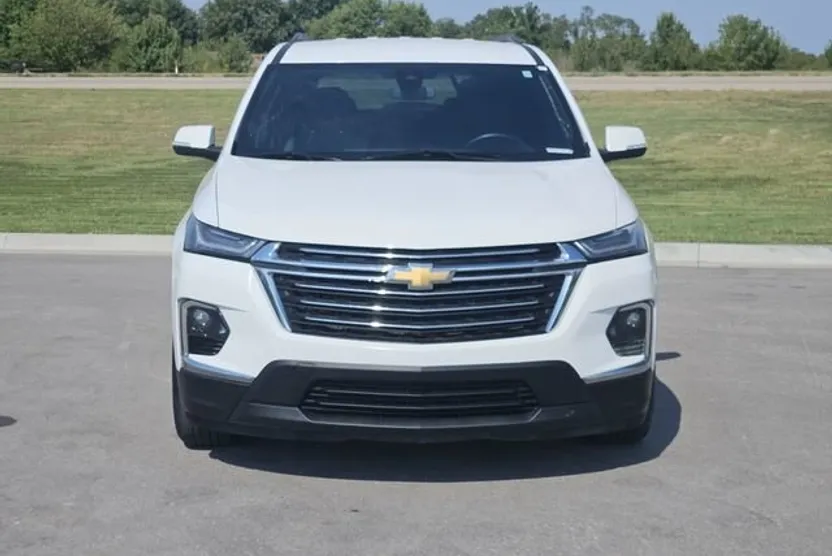 2023 Chevrolet Traverse Cloth 1LT photo 1